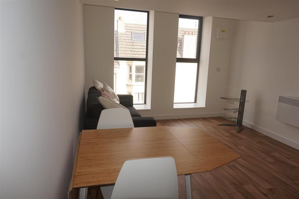 Dining/living area