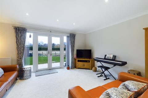 10 Bay Tree Close, Upton Upon Severn, Worcester, WR8 0SZ