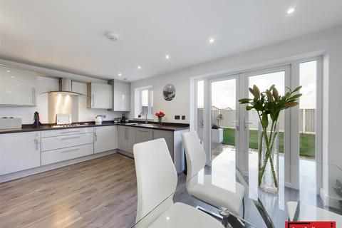 74 Lordsgate Lane, Burscough, Ormskirk, L40 7ST
