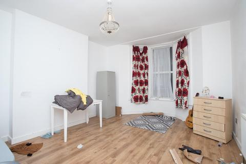 6 bedroom semi-detached house for sale - Brockman Road, Folkestone