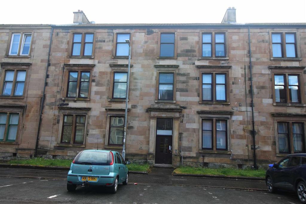 Kelly Street, Greenock 2 bed flat £69,900