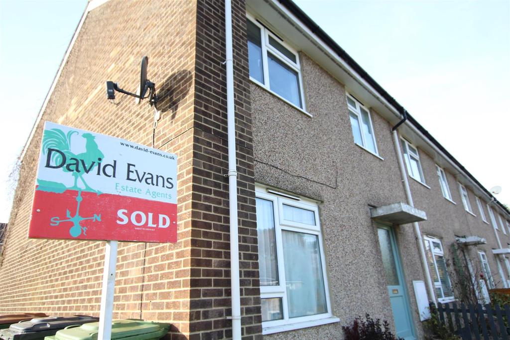 Suffolk Drive, Chandler's Ford, Eastleigh 3 bed end of terrace house
