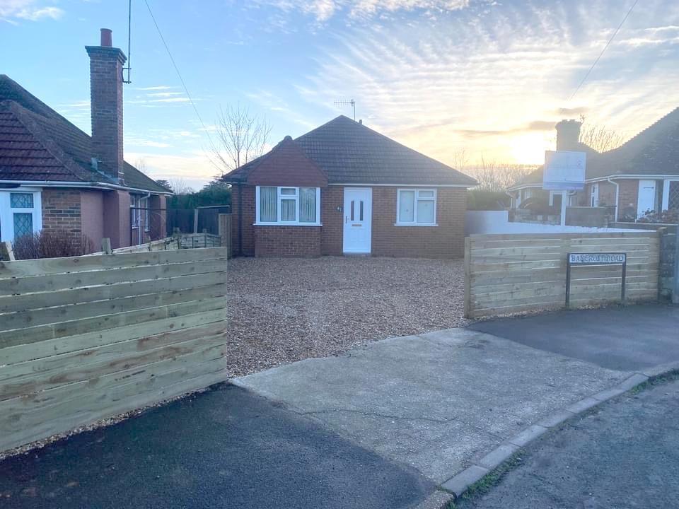 Bancroft Road, BexhillOnSea TN39 2 bed detached bungalow £1,200 pcm