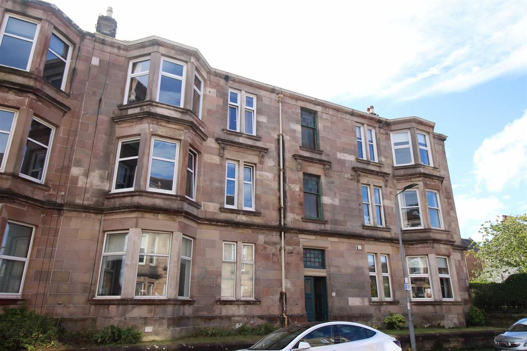 Binnie Street, Gourock 2 bed flat £129,000
