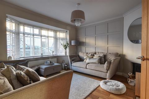 9 Cambridge Road, Bexhill-on-sea, TN40 2BU