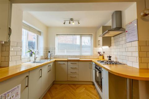 73 Beech Avenue, Beeston, Nottingham, NG9 1QD