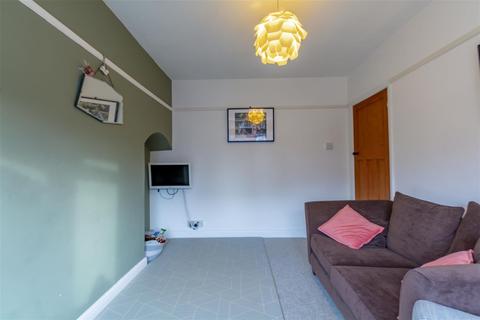 73 Beech Avenue, Beeston, Nottingham, NG9 1QD