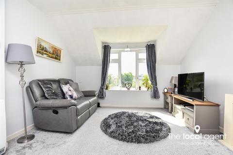 1 bedroom flat for sale - Henbit Close, Tadworth