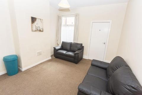 4 bedroom terraced house to rent - Westwood Road, Coventry