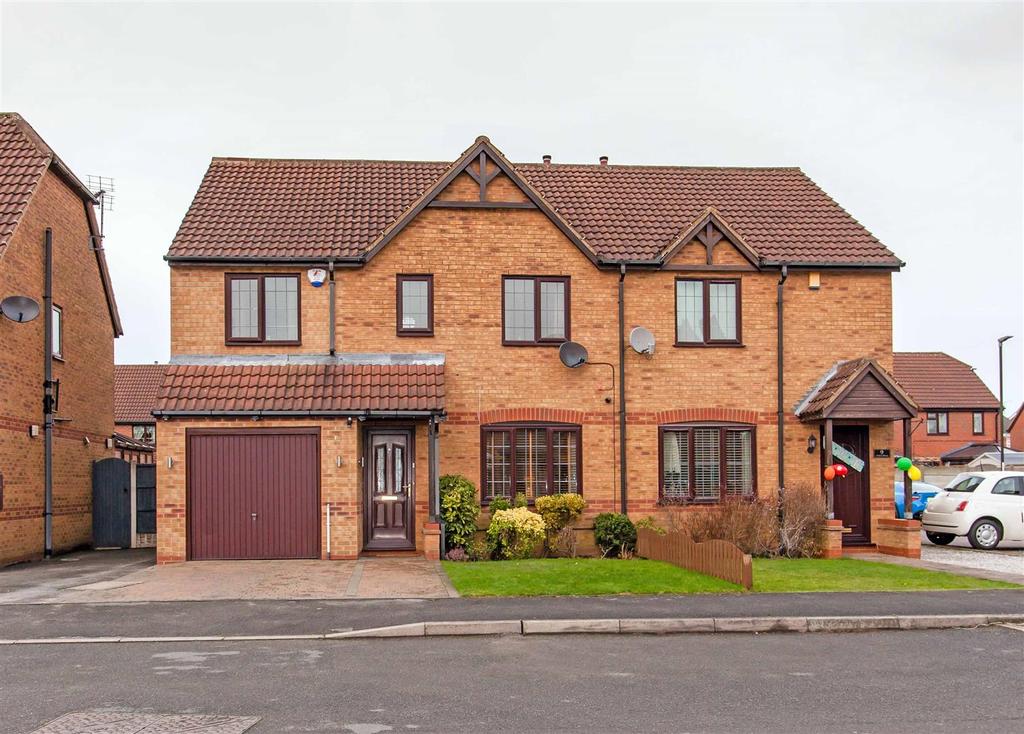 Holbeck Avenue, Bolsover, Chesterfield 4 bed semidetached house £209,950