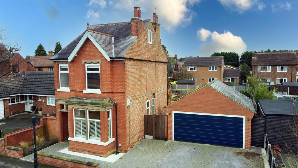 Cleveland Avenue, Draycott 3 bed detached house £465,000