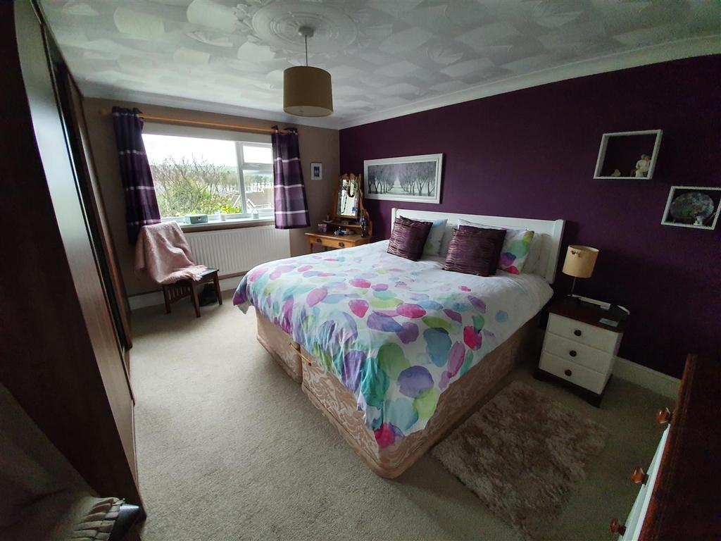 Master Bedroom 5