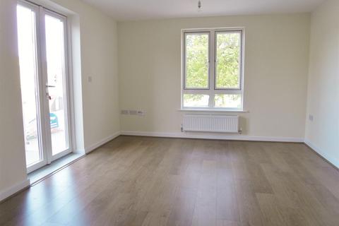 2 bedroom flat to rent - 57 Sedgwick Place, Pumphouse Crescent, Watford