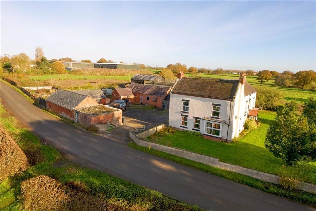 The Lowe, Wem, SY4 5 bed detached house £1,000,000