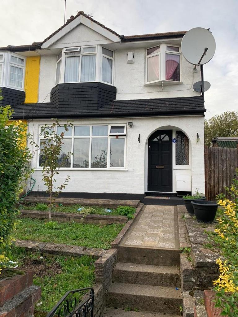 CRESCENT ROAD, LONDON 3 bed end of terrace house for sale £535,000