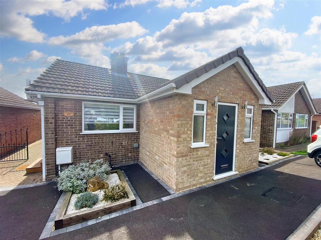 Derbyshire Avenue, West Hallam, Ilkeston 2 bed detached bungalow £299,950