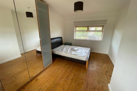 2 bedroom house to rent - Dunster Close