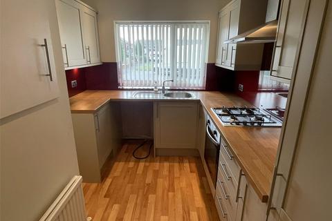 2 bedroom bungalow to rent, Thornes Moor Close, Wakefield, West Yorkshire, WF2