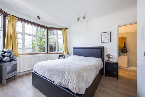 5 Aboyne Drive, London, SW20 0AN