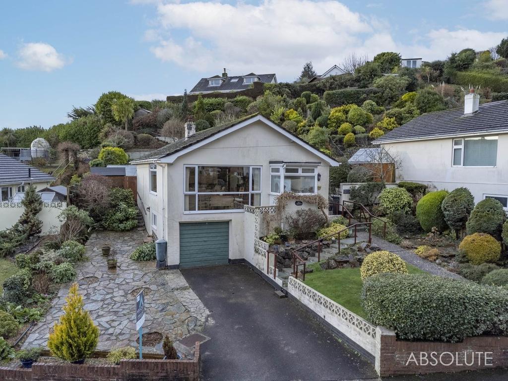Southfield Avenue, Preston, Paignton 3 bed detached bungalow £395,000