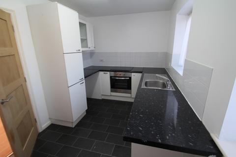 2 bedroom flat to rent, Petunia Court, Dorrington Close, Biscot, Luton, LU3