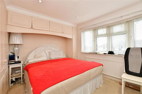 4 bedroom detached house for sale - Deirdre Close, Wickford, Essex