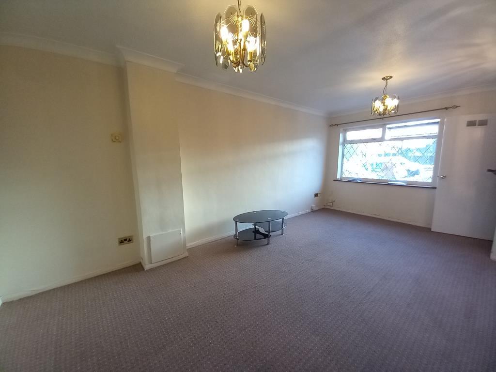 Torridge Road, Langley, SL3 3 bed terraced house £1,300 pcm (£300 pw)