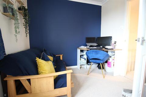 3, Long Island Devon Road, Bordon, GU35 0BB