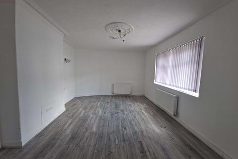 4 bedroom terraced house to rent, Wintringham Rd, Grimsby, DN32