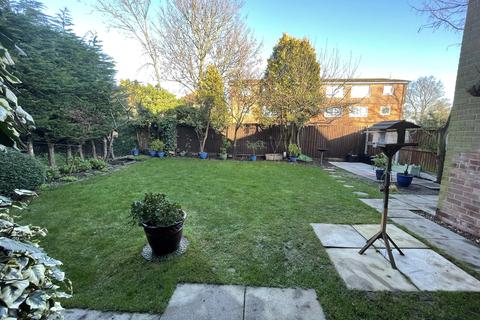 5 Grace Close, Ilford, IG6 3DW