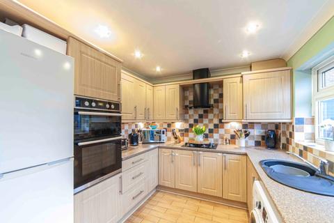 29 Hayle Road, Oldham, OL1 4NR