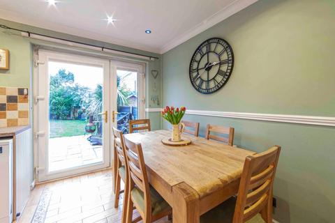 29 Hayle Road, Oldham, OL1 4NR