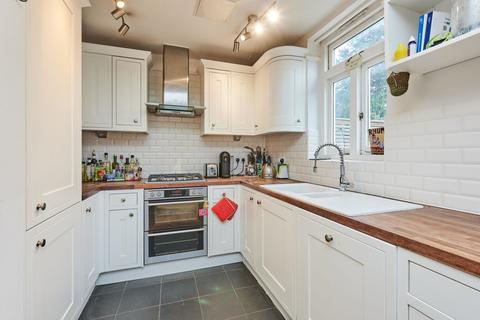 32 Treen Avenue, London, SW13 0JT