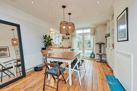 32 Treen Avenue, London, SW13 0JT