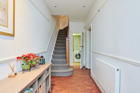 32 Treen Avenue, London, SW13 0JT