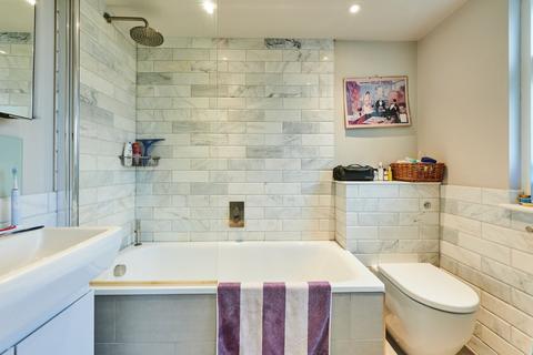 32 Treen Avenue, London, SW13 0JT