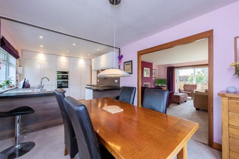 Ascreavie Coupar Angus Road, Blairgowrie, PH10 6JY