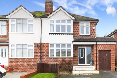 3 bedroom semi-detached house for sale - Tibbs Hill Road, Abbots Langley, Hertfordshire, WD5