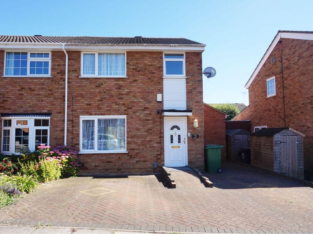 Semi Detached Family Home Located in The Popular