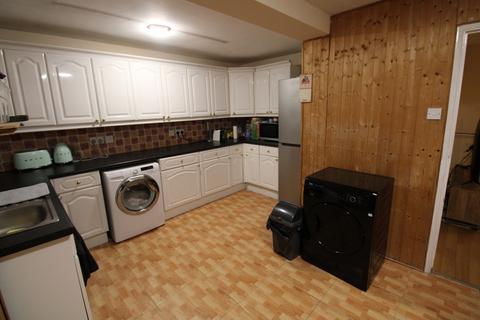 3 bedroom semi-detached house to rent - Luton, LU3