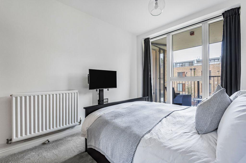Bedroom 1 (Double)