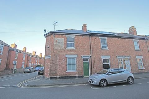 4 bedroom end of terrace house for sale - White Ladies Close, Worcester, Worcestershire, WR1 1PZ