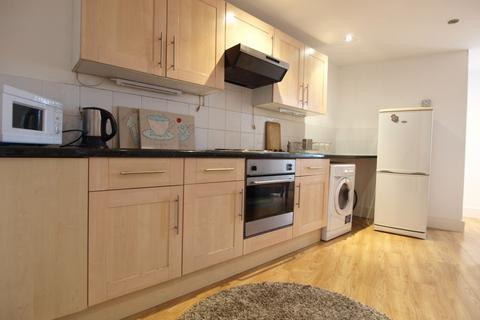 2 bedroom flat to rent, Fortis Green, East Finchley, N2