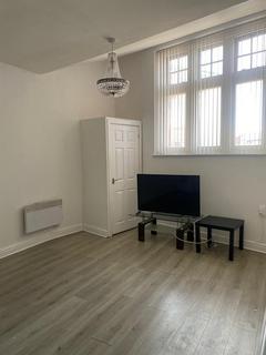 2 bedroom apartment to rent, Bradewell Street, Walton, L4
