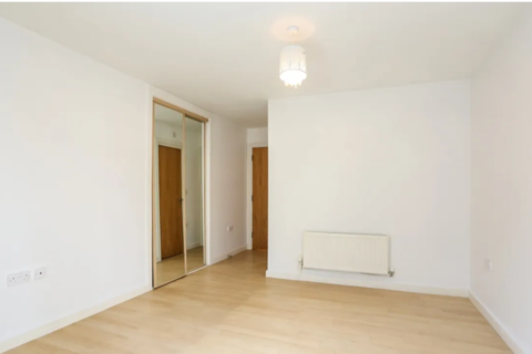 2 bedroom apartment to rent - Catalonia Apartments, Metropolitan Station Approach, Watford, Hertfordshire, WD18