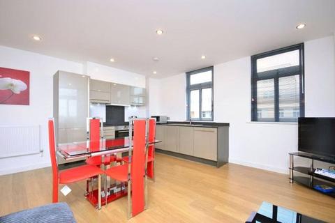 1 bedroom apartment to rent, Caspian Apartments, London E14