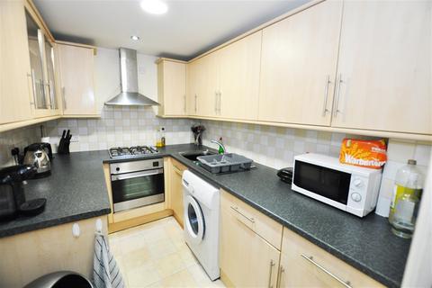 3 bedroom apartment to rent, Osborne Terrace, Newcastle Upon Tyne