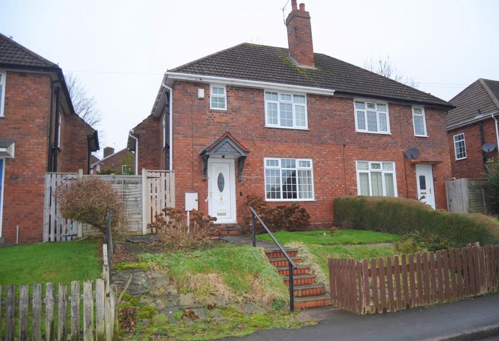 Quarry Brow, Gornal, West Midlands 3 bed semidetached house for sale £175,000