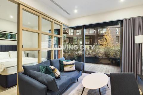 Studio to rent, Viaduct Gardens, London SW11