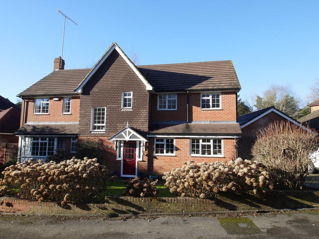 Turners Gardens, Sevenoaks, TN13 4 bed detached house £1,250,000